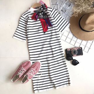 Đầm len cột nơ