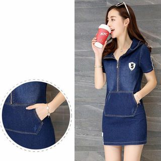 Đầm jean nón thêu 5 phối túi và dây kéo trước