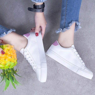 giầy sneaker