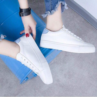 giầy sneaker