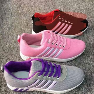 Giày thể thao đế chữ E hết đen