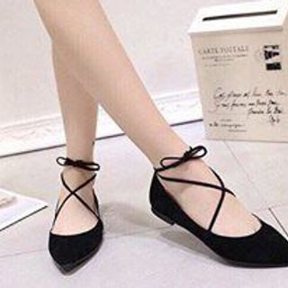 Búp Bê Cột Dây