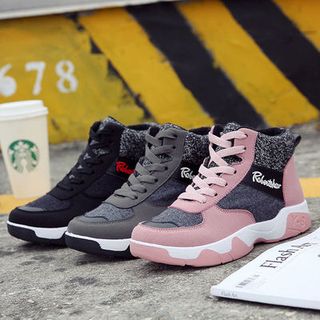 Giày thể thao nữ