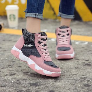 Giày thể thao nữ