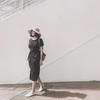đầm cột eo suông
