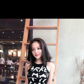 quần váy đính nút