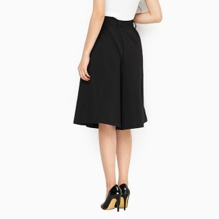 Quần ống rộng culottes duyên dáng màu đen