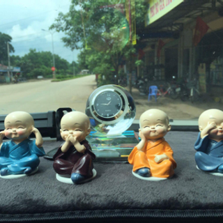 set gốm 4 chú tiểu