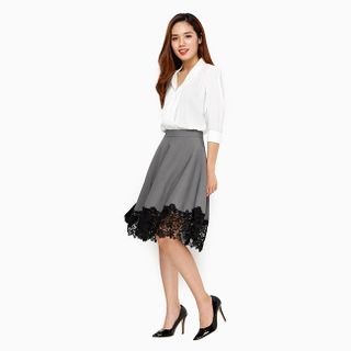 Chân váy nữ phối chân ren điệu đà màu xám