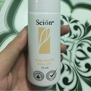 Lăn khử mùi Scion