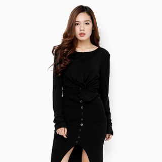 Áo thun nữ tay dài xoắn eo cá tính màu đen