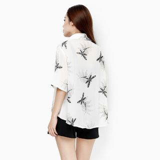 Áo sơ mi cổ V họa tiết chuồn chuồn màu trắng