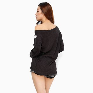 Áo nữ tay dài thời trang màu đen