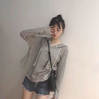 Áo Hoodie kẻ sọc