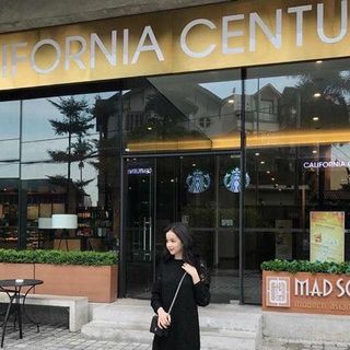 Đầm ren suông tay bo