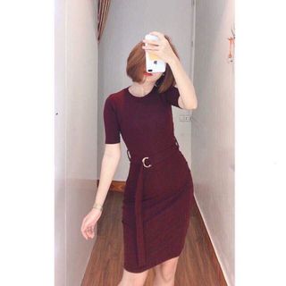 Đầm body tay con