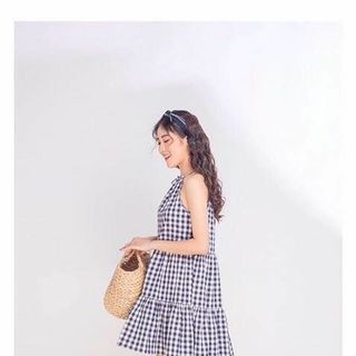 đầm yếm caro