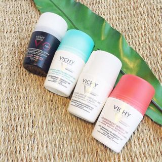 LĂN KHỬ MÙI VICHY 3 MÀU