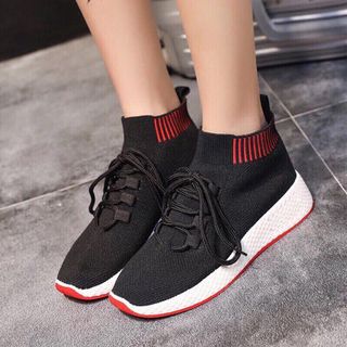 giày bata cổ thun cá tính