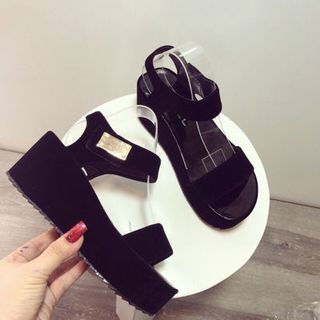 giay sandal quai nỉ