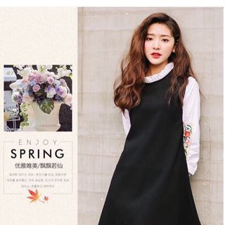 - Đầm nỉ phối tay thêu hoa