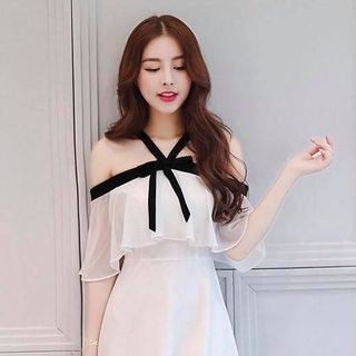 Đầm voan trắng viền
