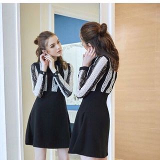 - Đầm xòe phối ren cổ thắt nơ