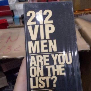 Nước hoa 212 Vip Vàng