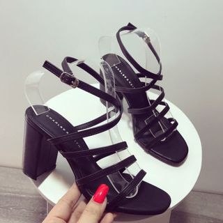 giày sandal gót vuông quai chéo