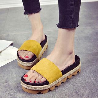 dép quai ngang nữ