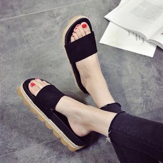 dép quai ngang nữ