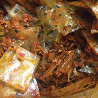 bánh tráng cuộn tép hành