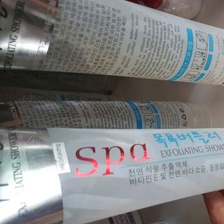 tẩy tế bào chết spa