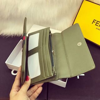 ví full hộp cao câp