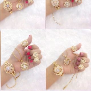 trang sức mạ vàng
