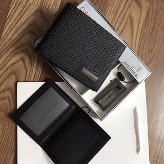 VÍ CALVINKLEIN NAM DA SẦN KÈM KẸP KIM