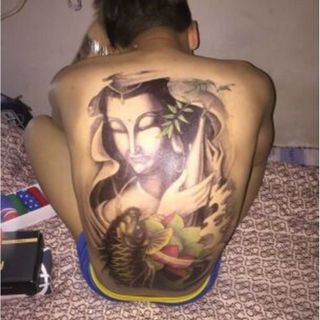 hình xăm dán kín lưng