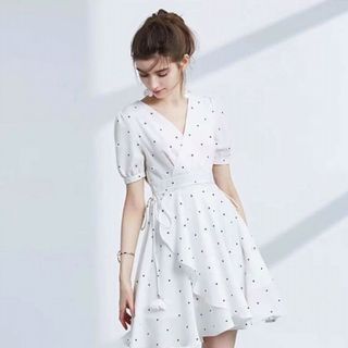 đầm bi xòe