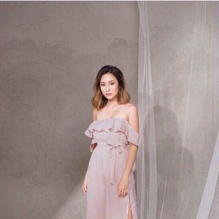 Đầm trễ vai nhún