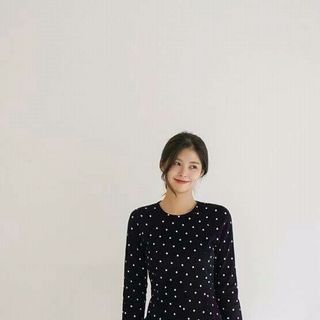 đầm ôm bi xẻ