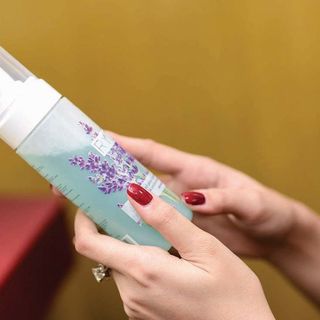 Sữa rửa mặt tri mun tạo bọt sẵn chiết từ Tảo biển Marine Algae Cleansing Foam