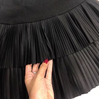 Chân váy dập ly