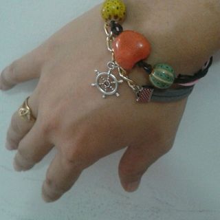vòng đeo tay handmade