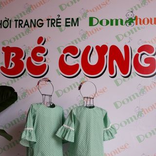 Đầm bé gái viền ren tay loe