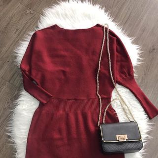Đầm body len lệch vai