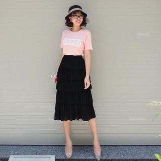 Set áo thun Ladie mix cùng chân váy dập li tầng