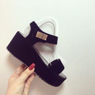 giay sandal xuồng cao câp