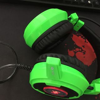 Tai nghe giá rẻ WangMing WM8900 Xanh Lá