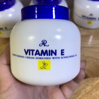 Kem dưỡng trắng body Vitamin E thái lan