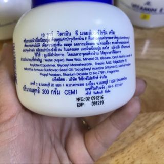 Kem dưỡng trắng body Vitamin E thái lan